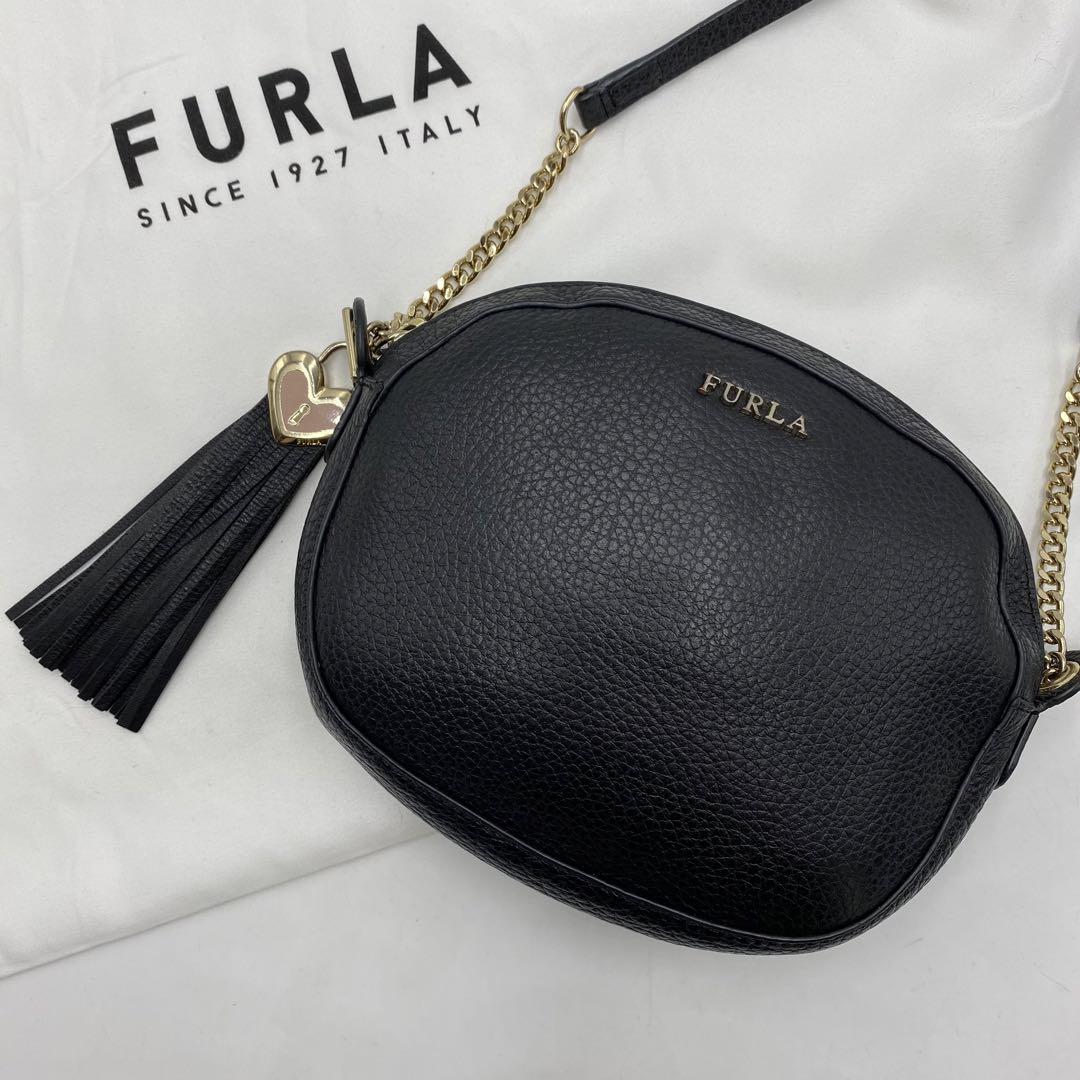 美品フルラ チェーン ショルダーバッグ レザー ブラック