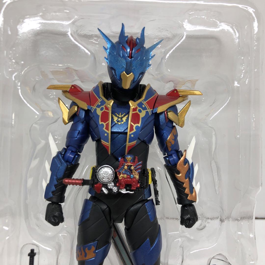 kny26275#61 フィギュアーツ 仮面ライダーグレート クローズ 中古品