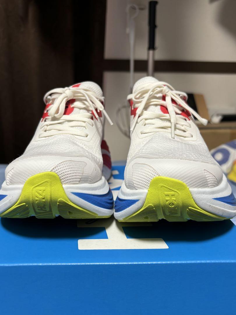 HOKA SKYWARD X 26  スニーカー
