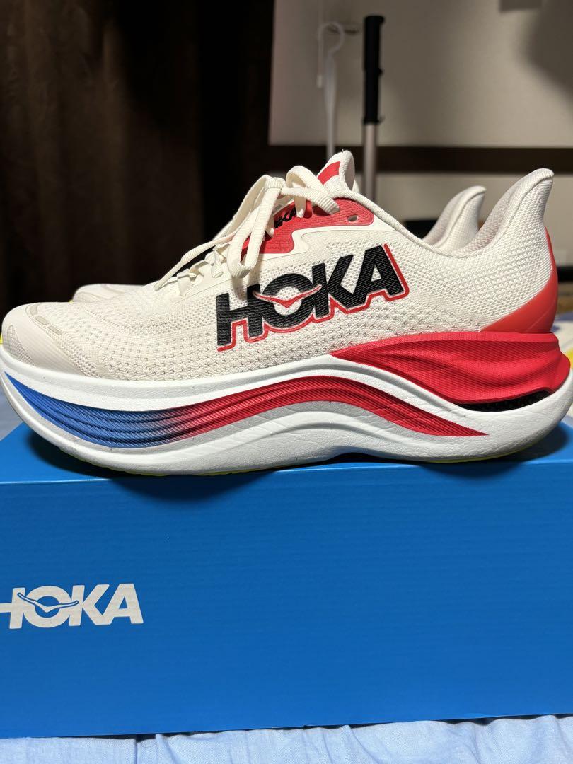 HOKA SKYWARD X 26  スニーカー
