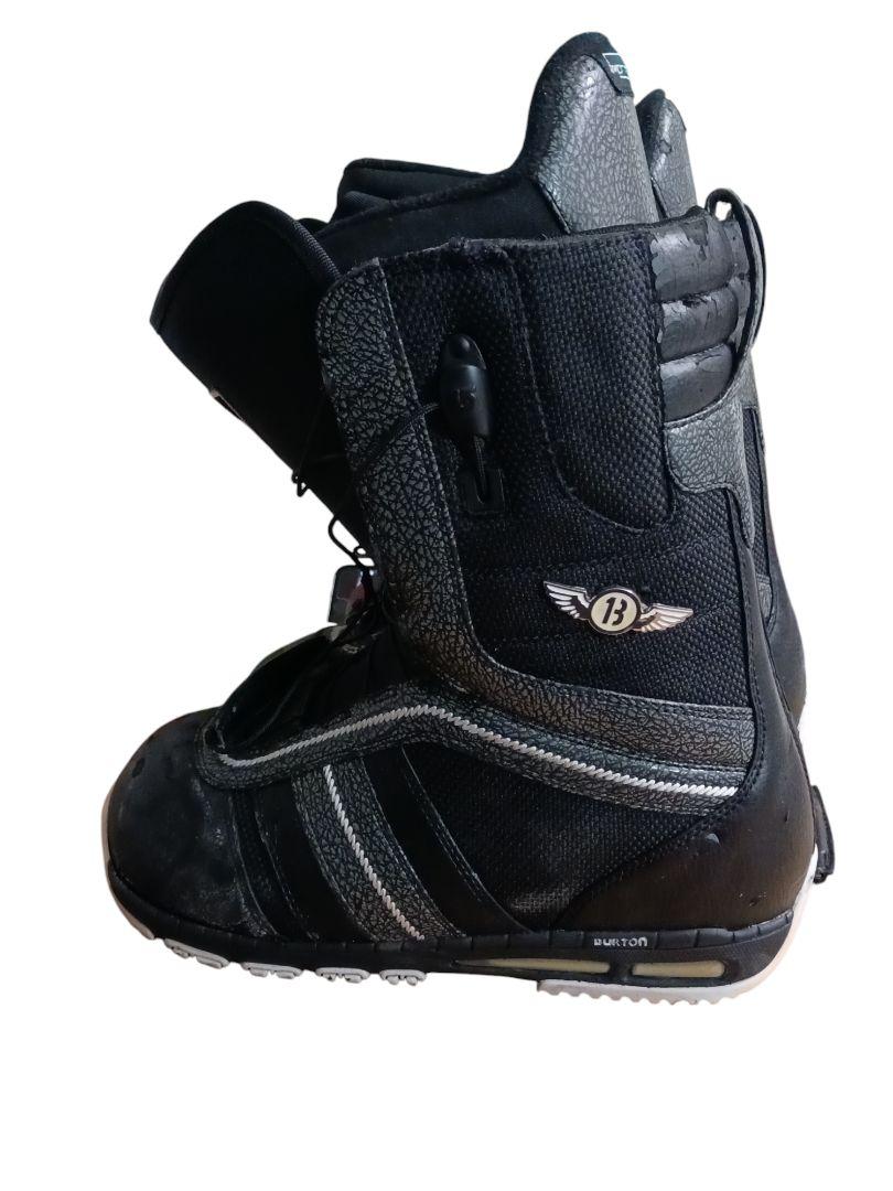 Burton Upper Zone スノーボードブーツ中古扱いバートン26.5㎝