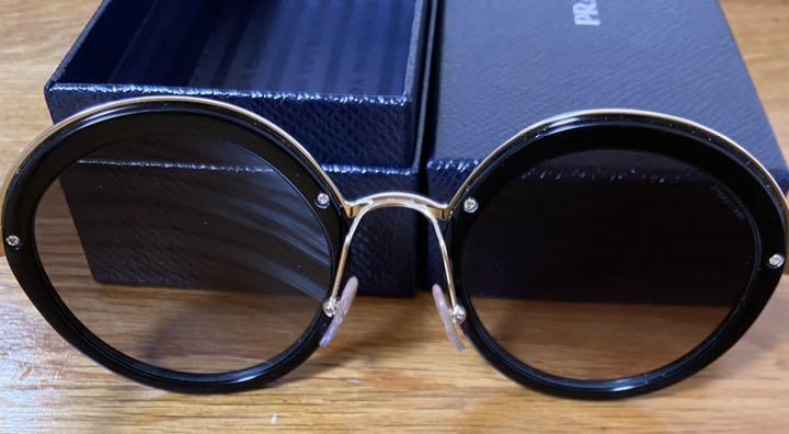 最新品定番 二子玉川高島屋で購入したプラダサングラスです yDtxj-m29670788961 全品5倍