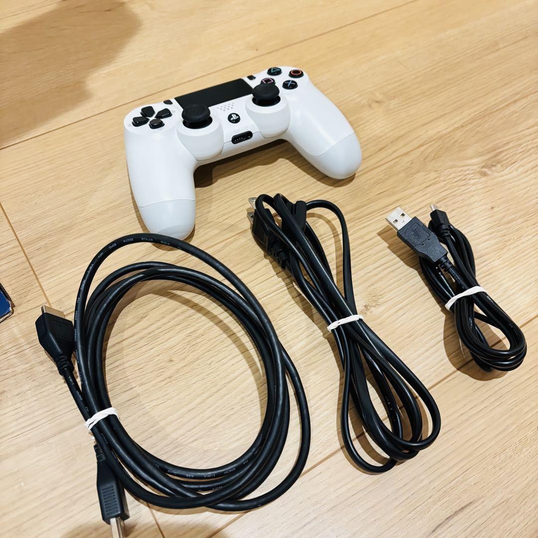 2448 【極美品】 ps4 cuh-1200 500GB ホワイト