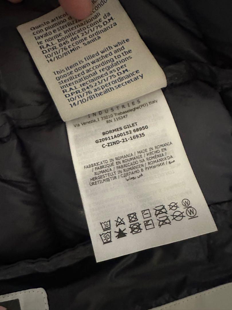 モンクレール　MONCLER ダウンベスト　bormes