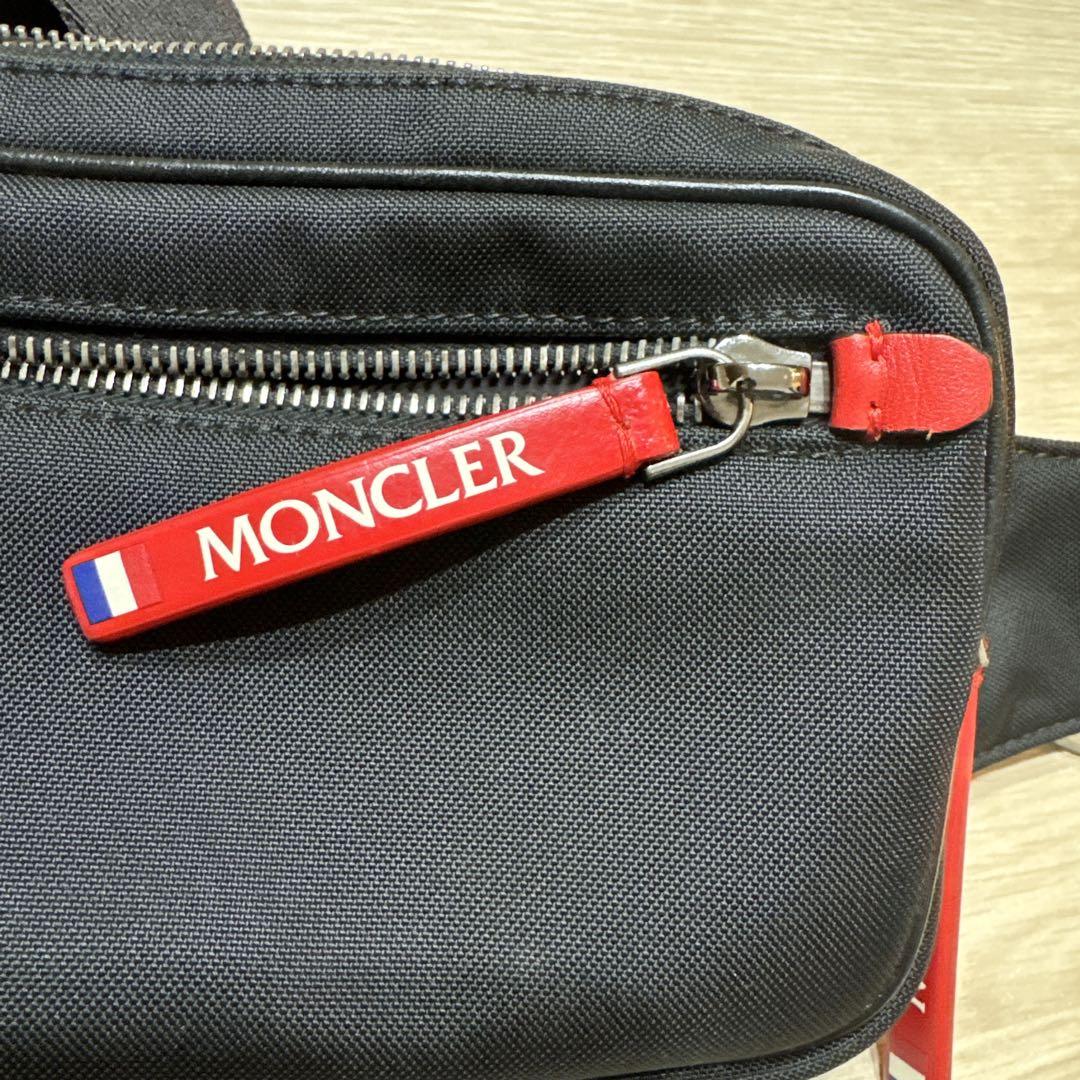 MONCLER ベルトボディーバック
