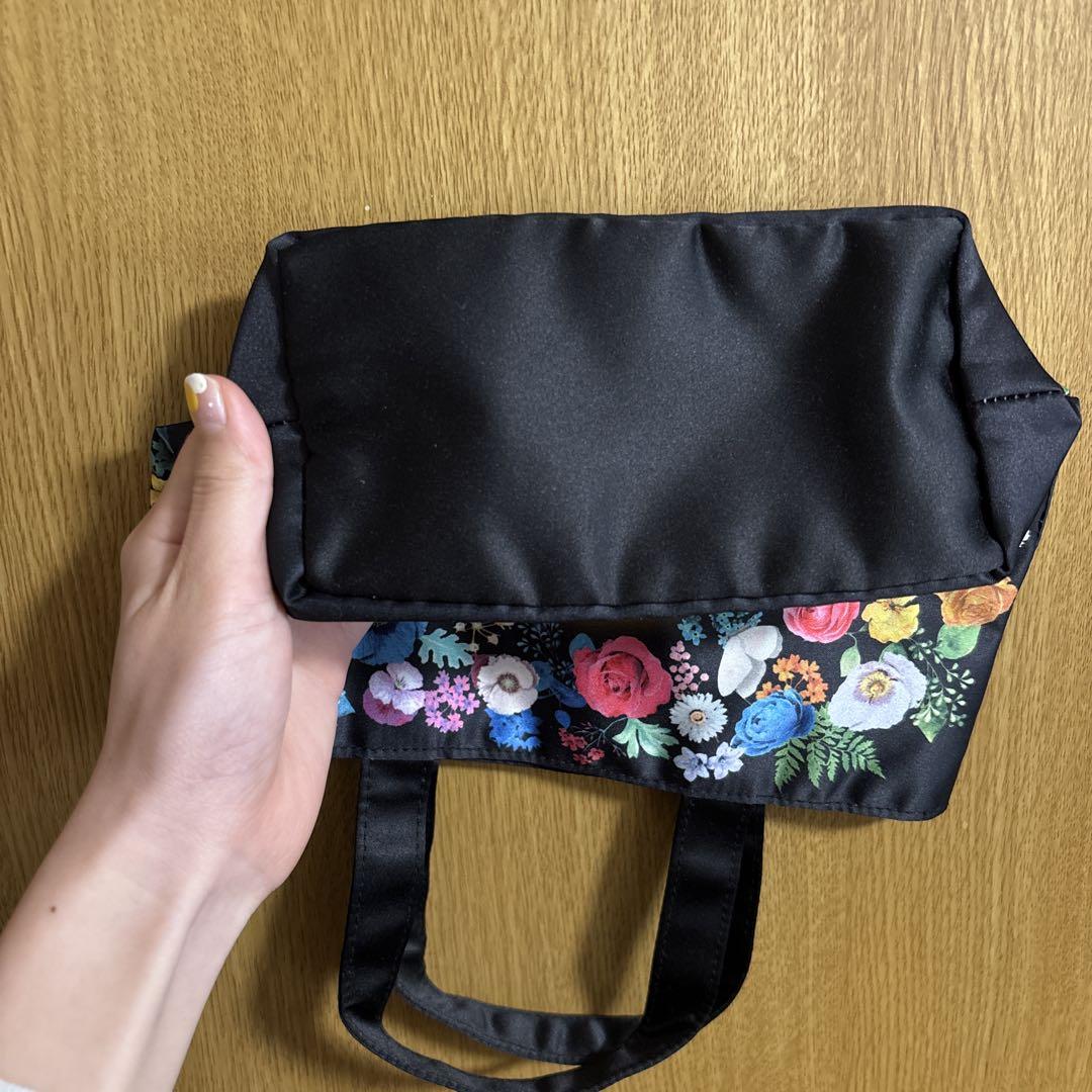 美品❣️】ANNA SUI 花柄トートバッグ - メルカリ