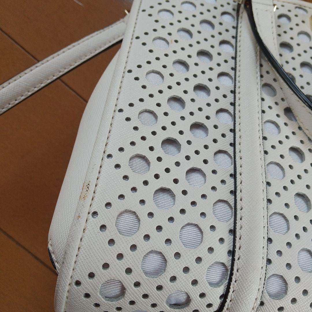 パンチングバッグ❣️【kate spade】ケイトスペード　 ホワイト カバン