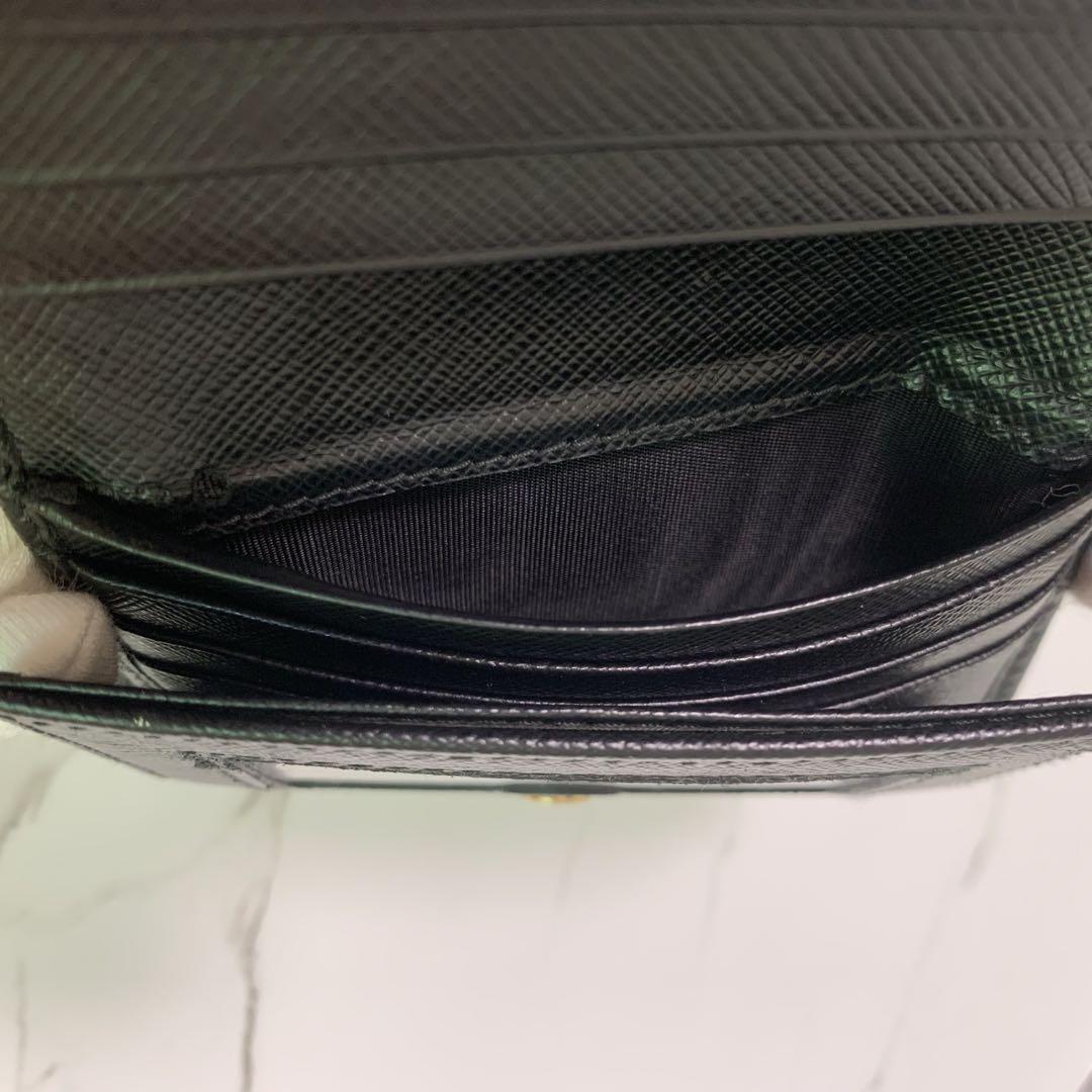 美品】PRADA プラダ 折り財布 サフィアーノ メタルロゴ ブラック