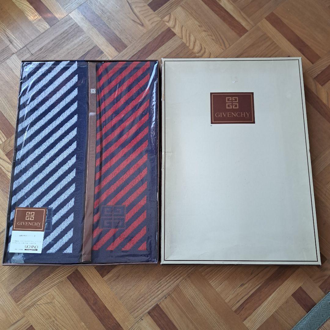 GIVENCHY バスタオル2枚セット