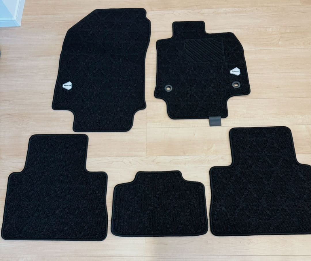 トヨタrav4 純正フロアマット 全席TOYOTA