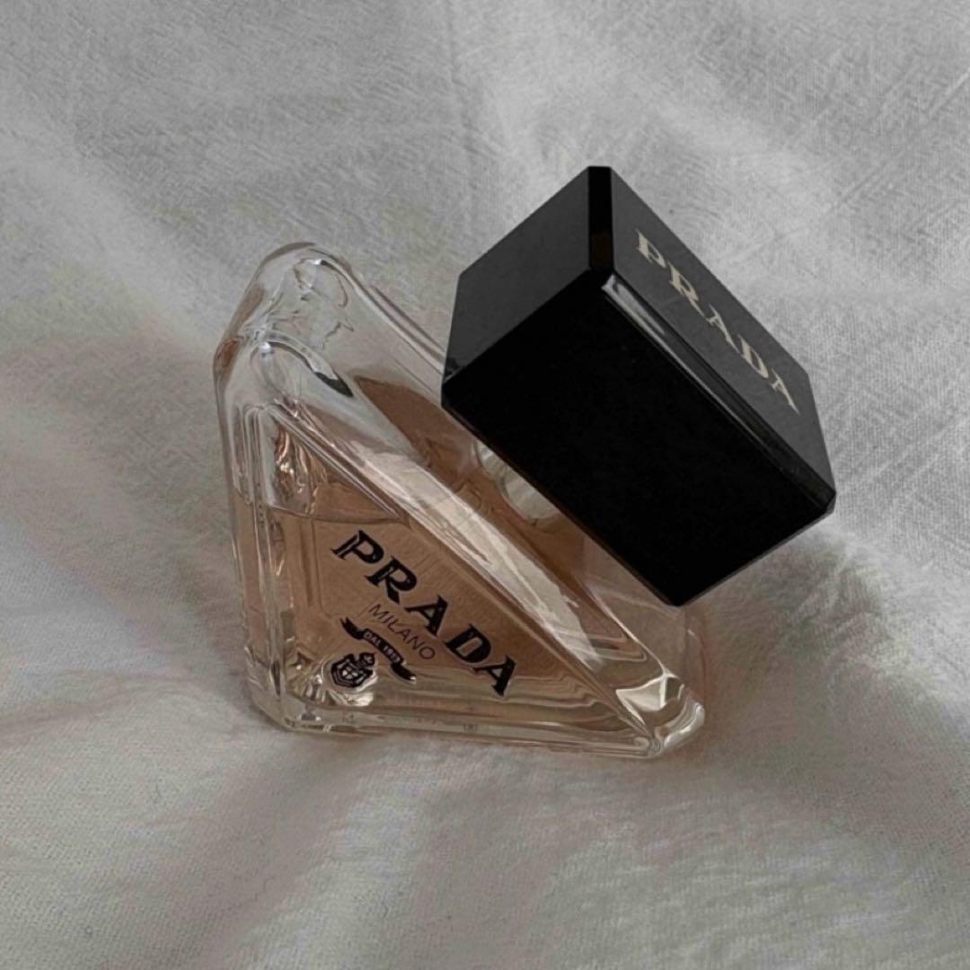 プラダ　パラドックス　オーデパルファム 30ml