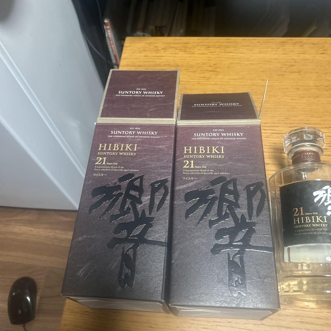 響 21年 ウイスキー 空ビンと箱の2本セット