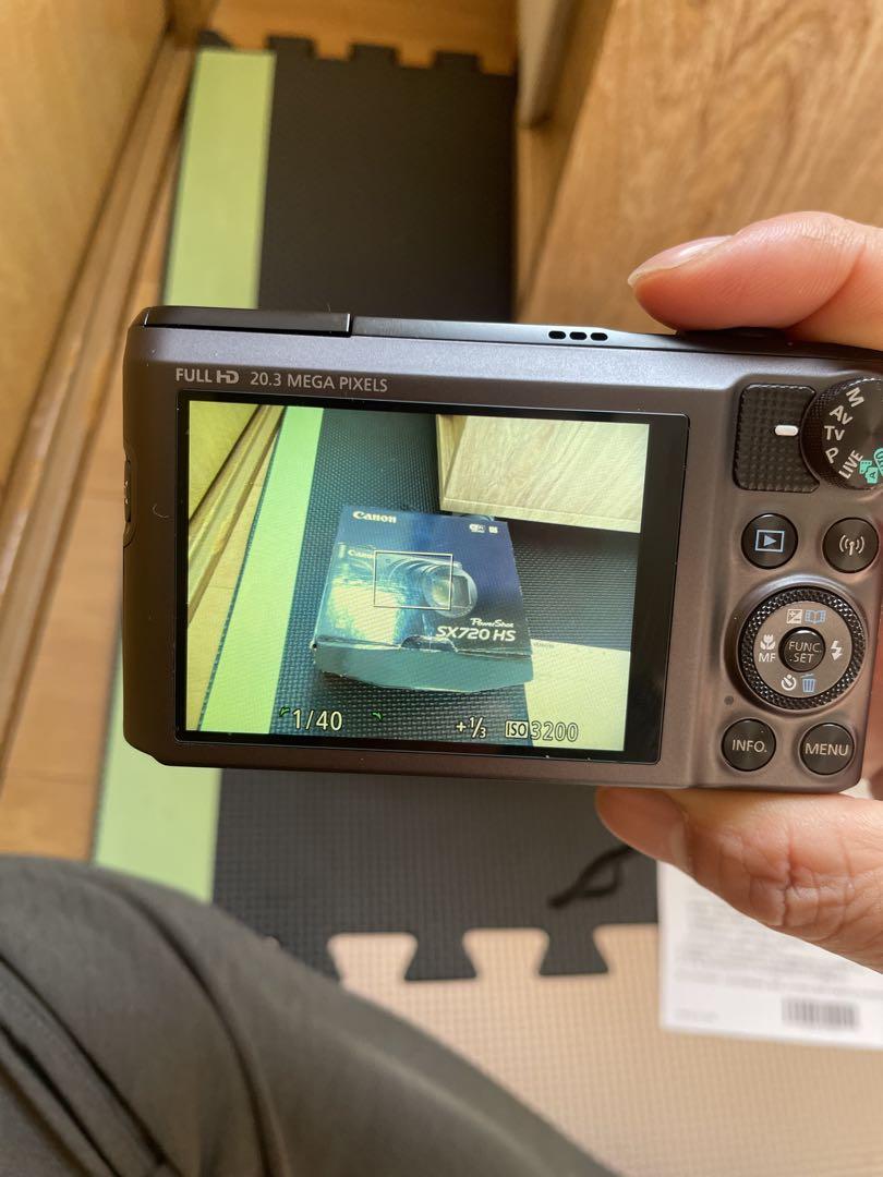 正規品販売！ Canon PowerShot SX720 HS 本体と付属品 デジタルカメラ