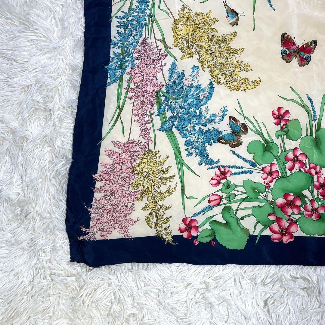 セリーヌ　スカーフ　大判　シルク100% ✨タグ付き✨極美品✨【セリーヌ】大判スカーフ シルク100