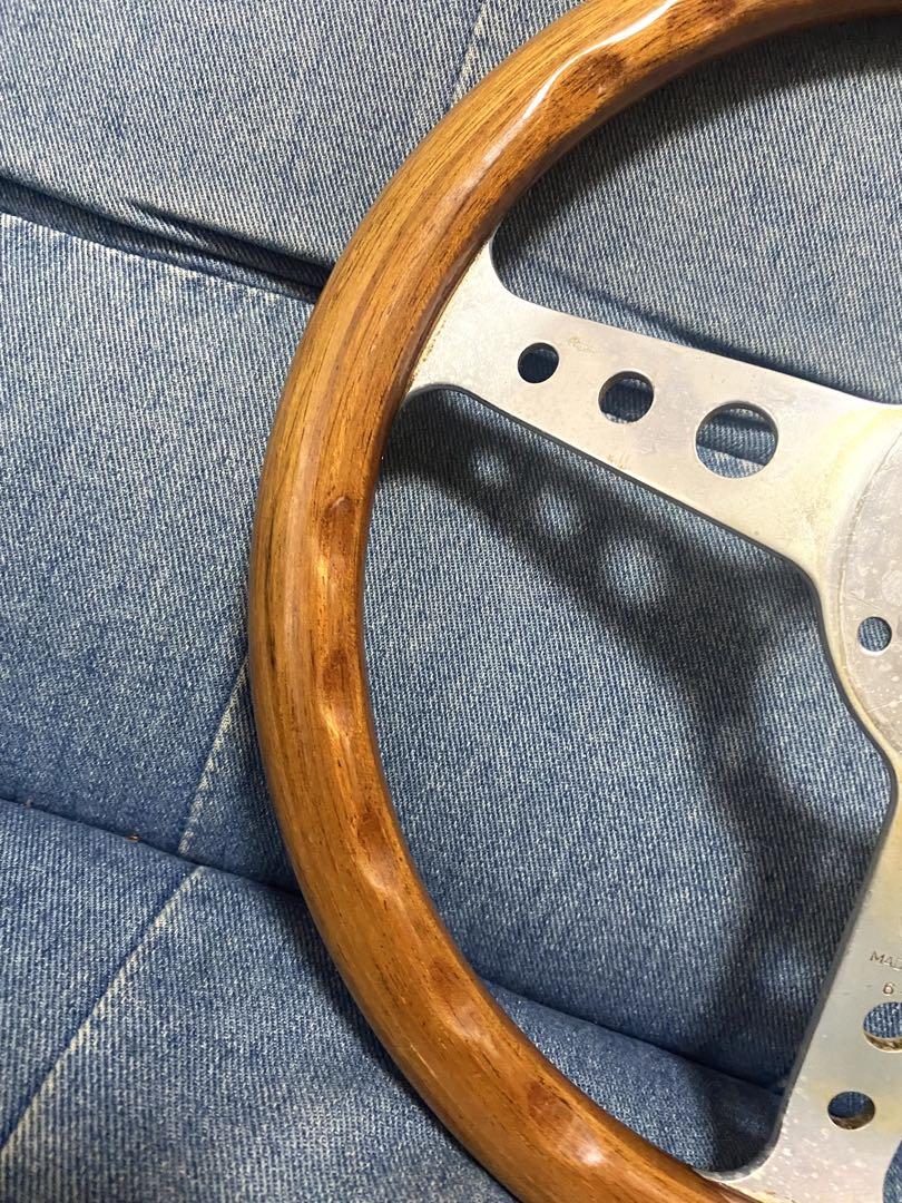 MOMO (モモ) ステアリングINDY 31π ウッドステアリング　モモステ