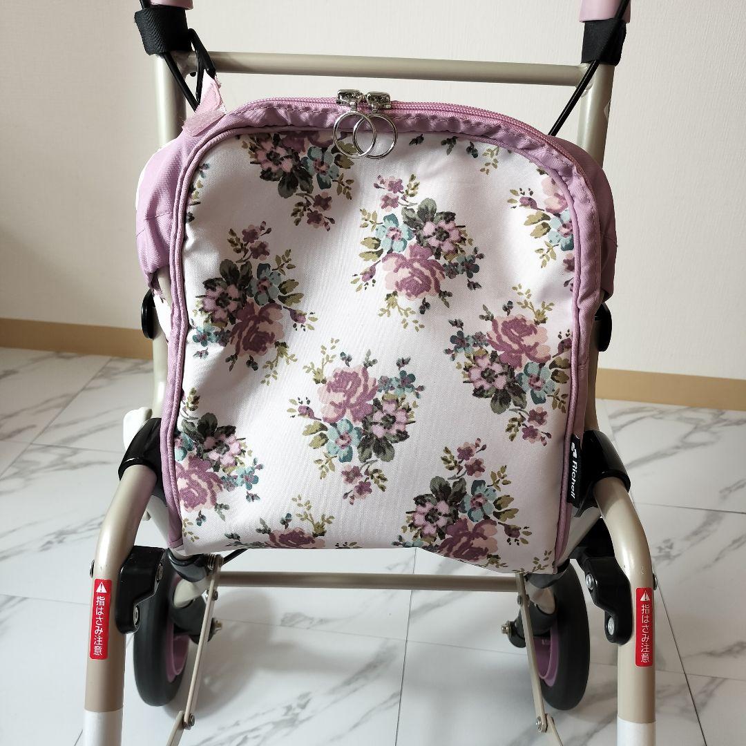 リッチェル アルキュート UL シルバーカー 花柄 座れる 手押し車
