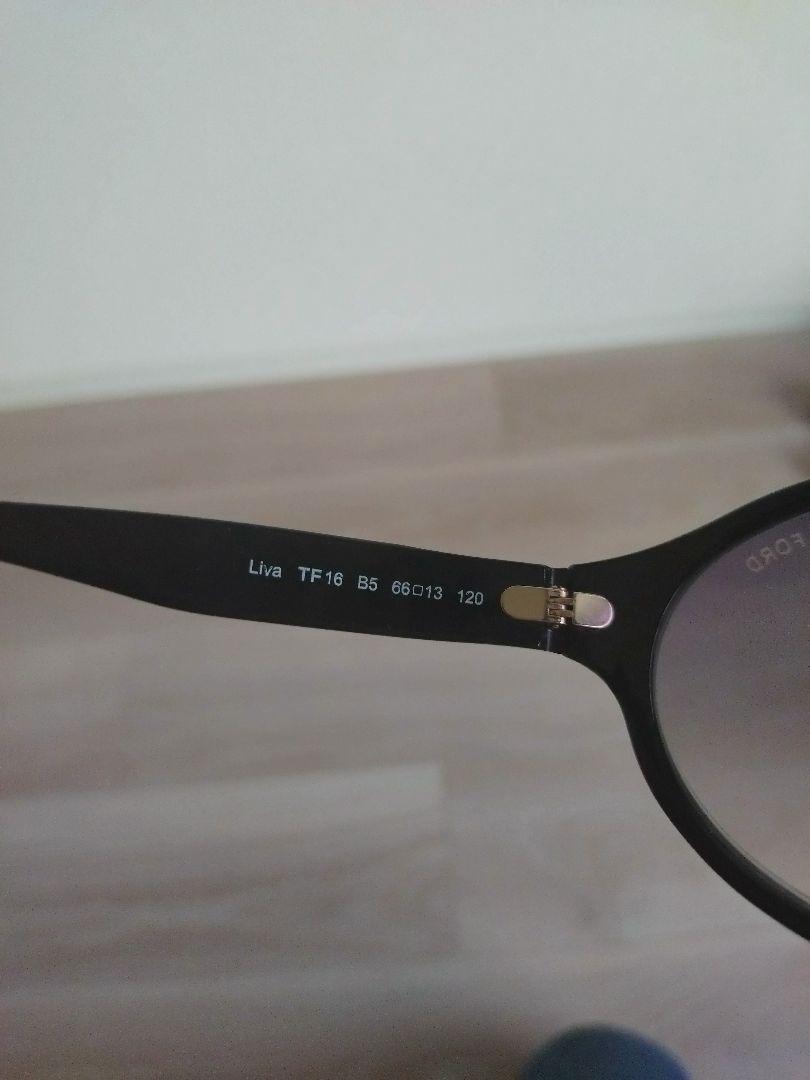トムフォード　TOM FORD LIYA TF16 サングラス