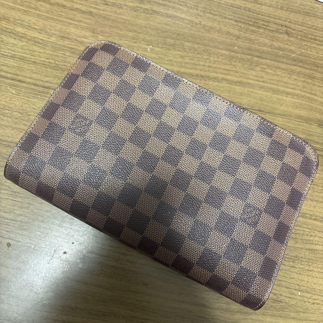 Louis Vuitton クラッチバック