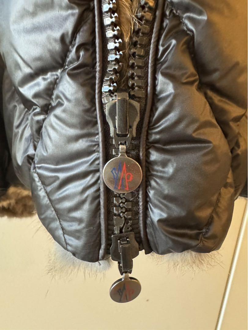 級モンクレールMONCLER 究