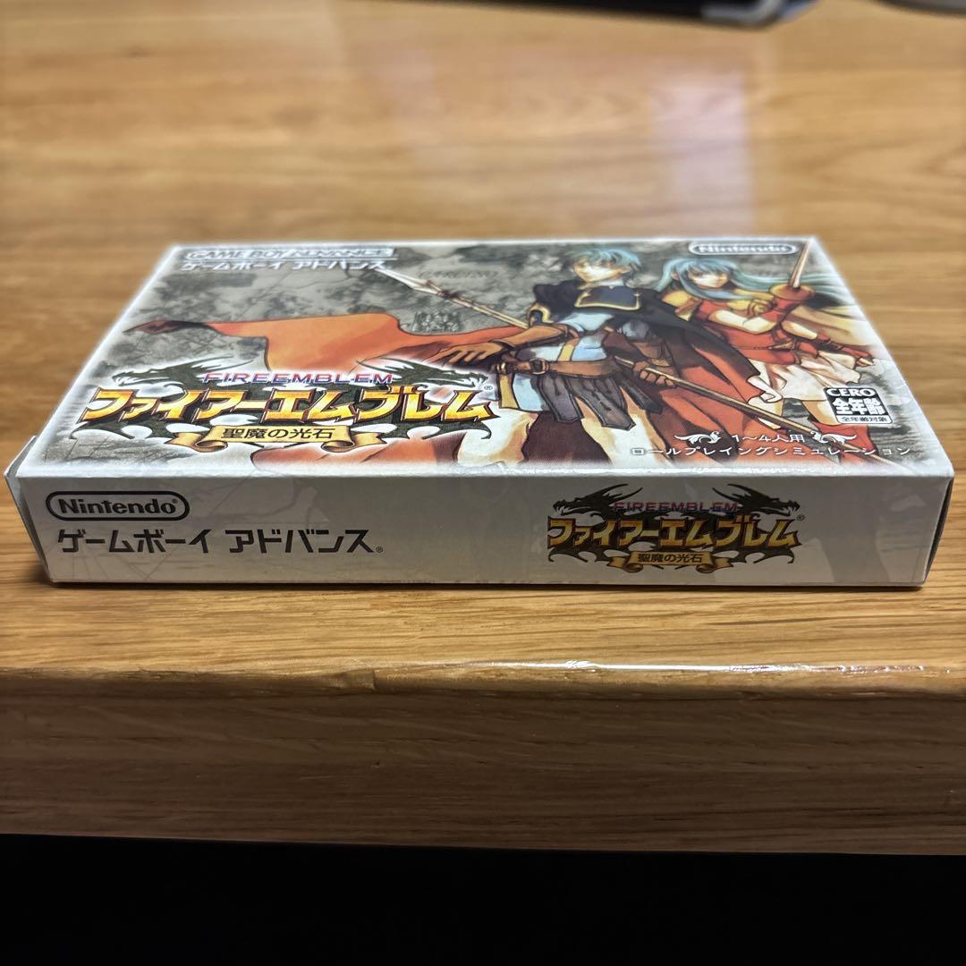 希少！箱説明書込み！ファイアーエムブレム 聖魔の光石