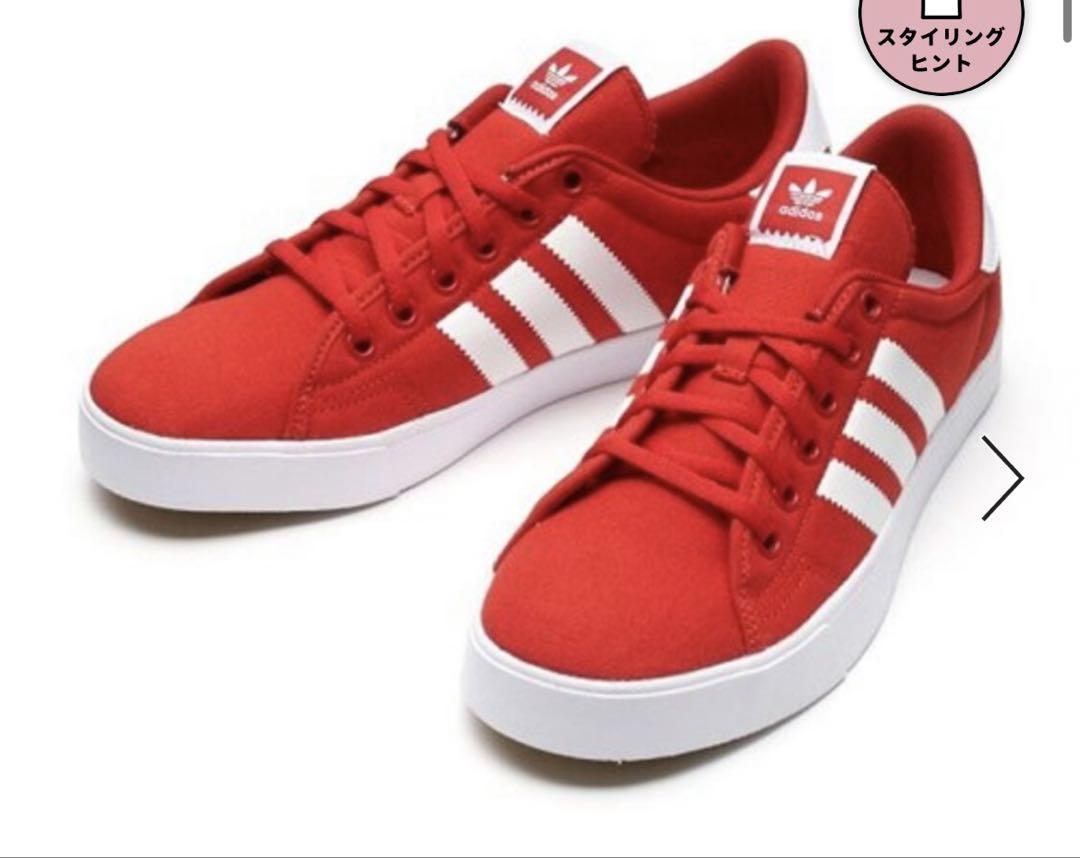 adidas スニーカー