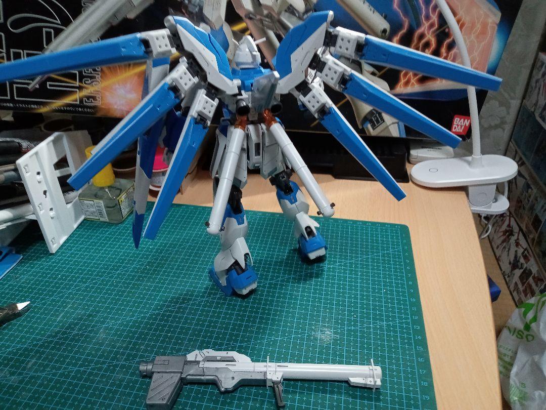 Yahoo!オークション - 旧MG Hi-νガンダム 完成品 ジャンク