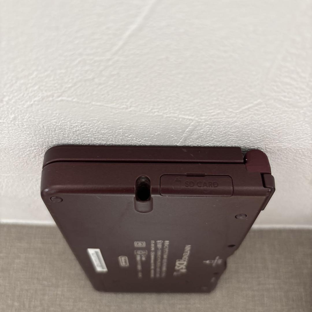 Nintendo DSi LL ワインレッド
