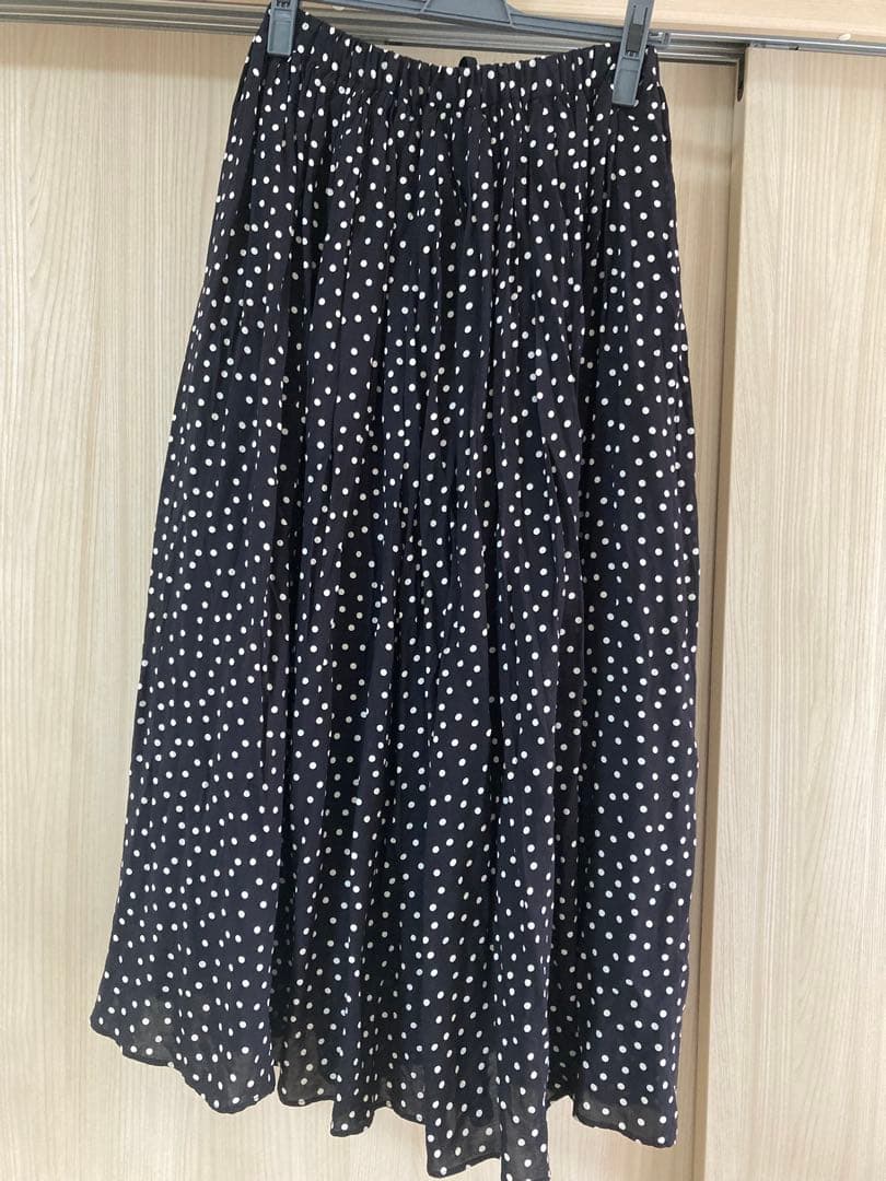 かぐれ　ドットギャザースカート