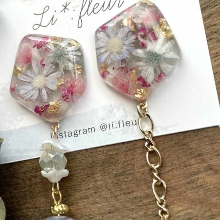 N.127 チェコ アシメ イヤリング qlWTC-m29792974216 春♡ ドライフラワー くすみブルー 最安値格安