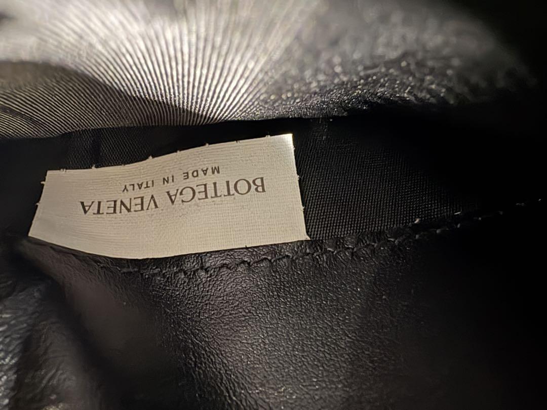 BOTTEGA VENETA 二つ折り財布
