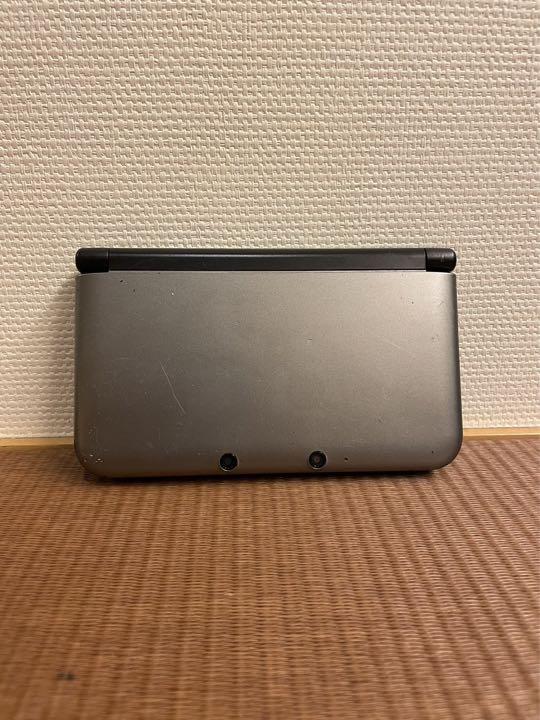 プレミアム ニンテンドー3DS LL シルバー×ブラック ソフト付き