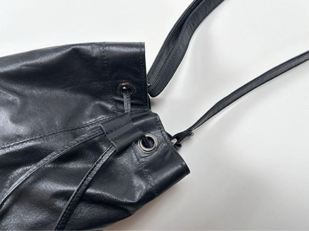 ▽KURO/2WAY仕様//本革ドロップ型ショルダーバッグ モノトーン