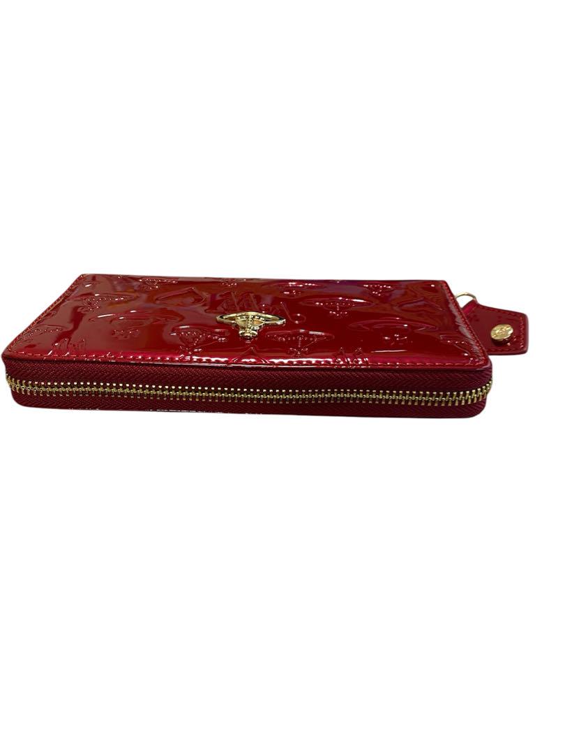Vivienne Westwood 赤 長財布 新品・未使用
