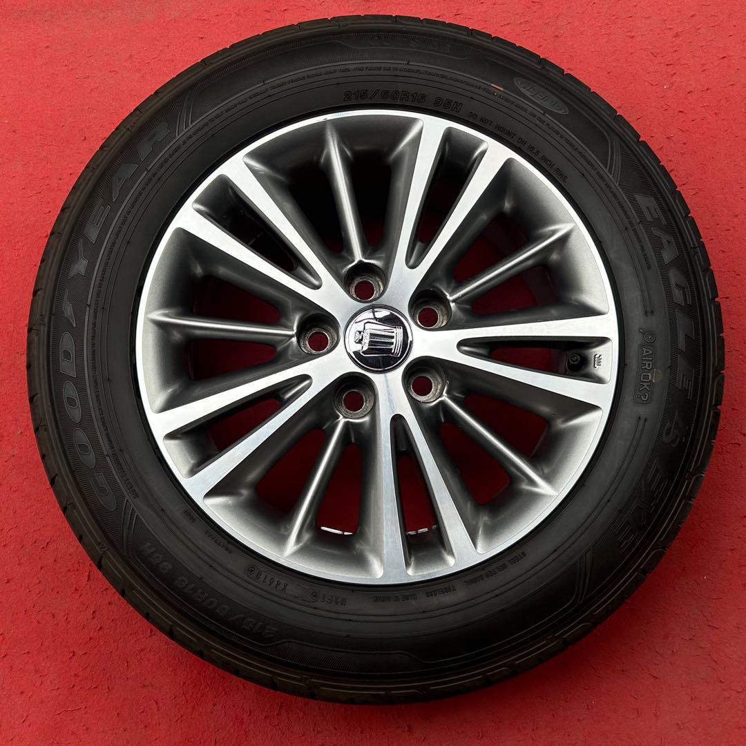 バリ溝！TOYOTAトヨタ クラウンロイヤル 200系/後期 純正16インチ