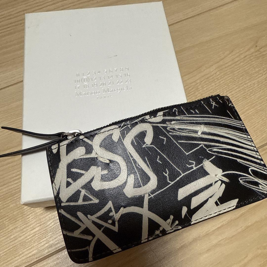 Maison Margiela グラフィックフラグメントケース