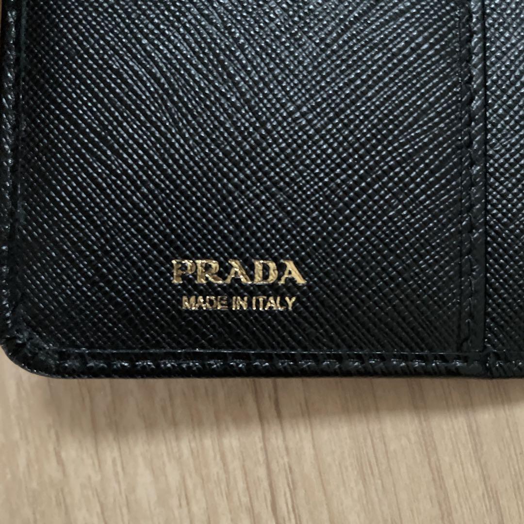 美品☆PRADA プラダ　サフィアーノ 二つ折り財布　1ML225 NERO