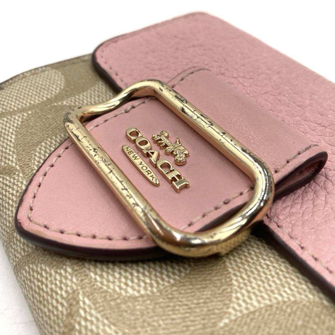 「大人気 新入荷 新品」に該当するファッション通販 COACH ピンク/ベージュ PVC シグネチャー 財布 三つ折り コーチ 小物