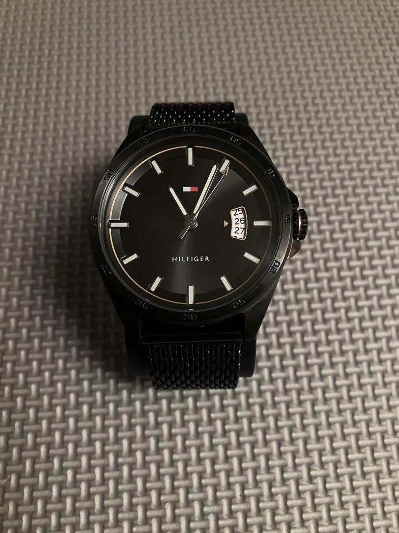 TOMMY HILFIGER ブラック 時計