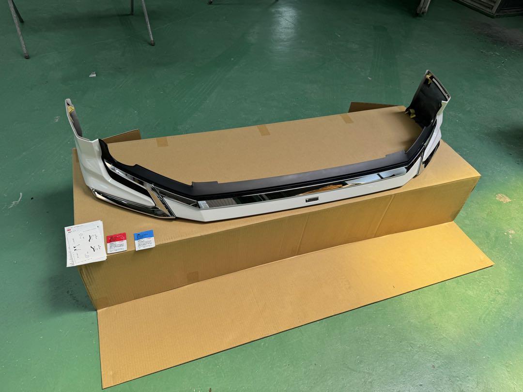 トヨタノア90系　モデリスタフロントスポイラー
