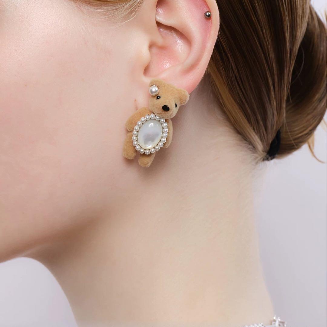 yvmin パールと貝殻のクマ ピアス♥に近い