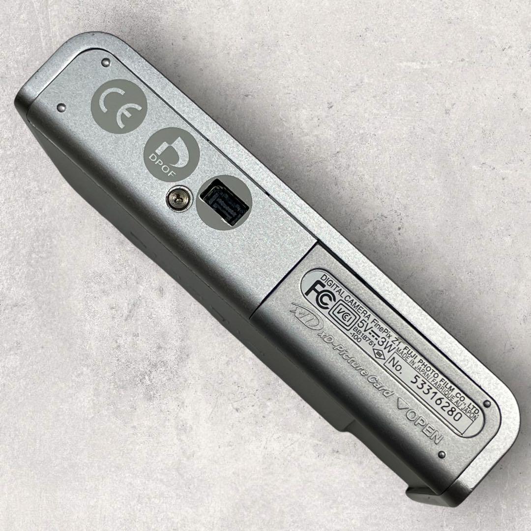 【美品】FUJIFILM デジカメ【FinePix Z1】コンデジ　レトロ