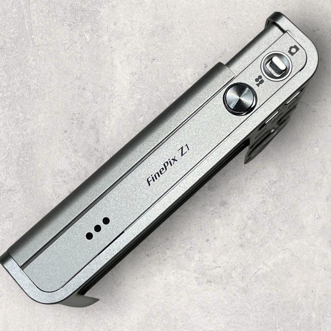 【美品】FUJIFILM デジカメ【FinePix Z1】コンデジ　レトロ