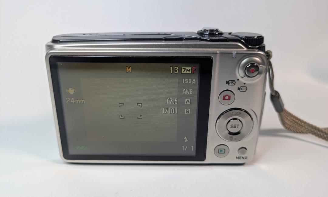 CASIO EXILIM EX-FH100 コンパクトデジタルカメラ
