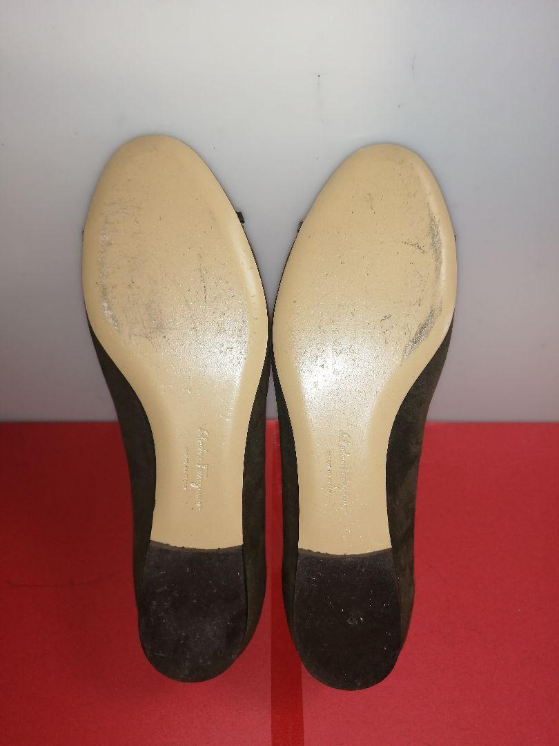 みく！美 品！Salvatore Ferragamo フラットシューズ
