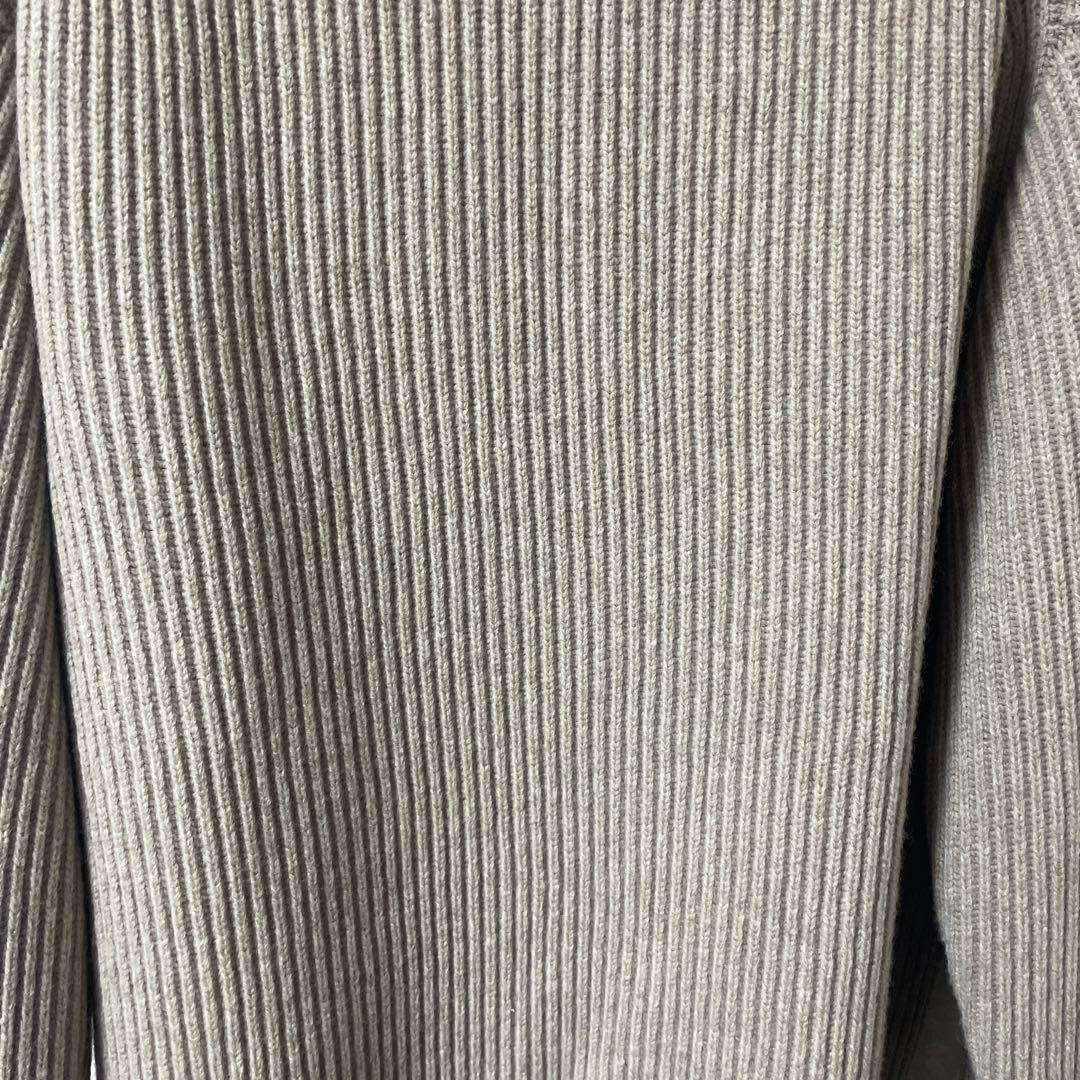 YLEVE イレーブ　22AW Vネックニット サイズ4 ベージュ