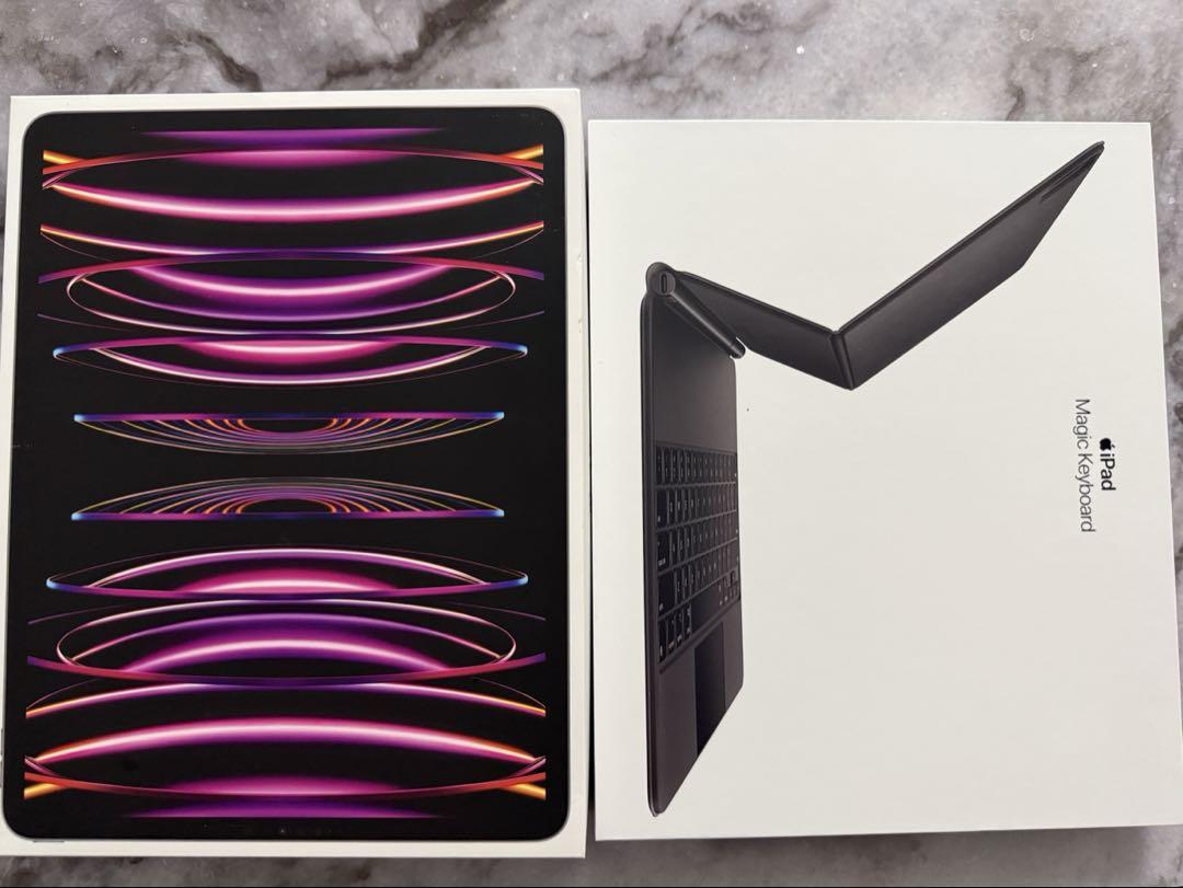 iPad Pro 12.9インチ（第6世代）＋magickeyboardセット