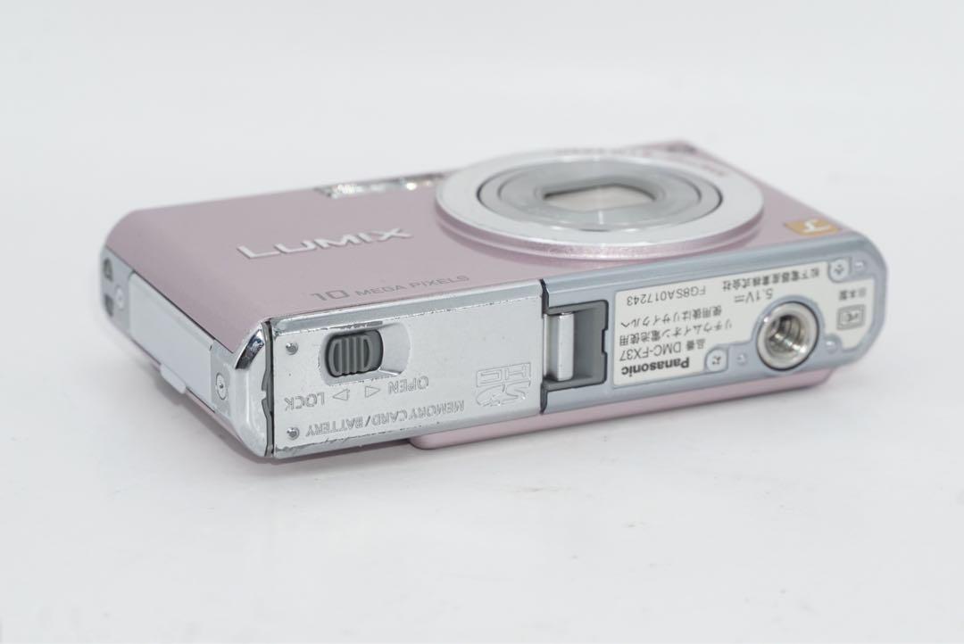 デジタルカメラ panasnic LUMIX DMC-FX37