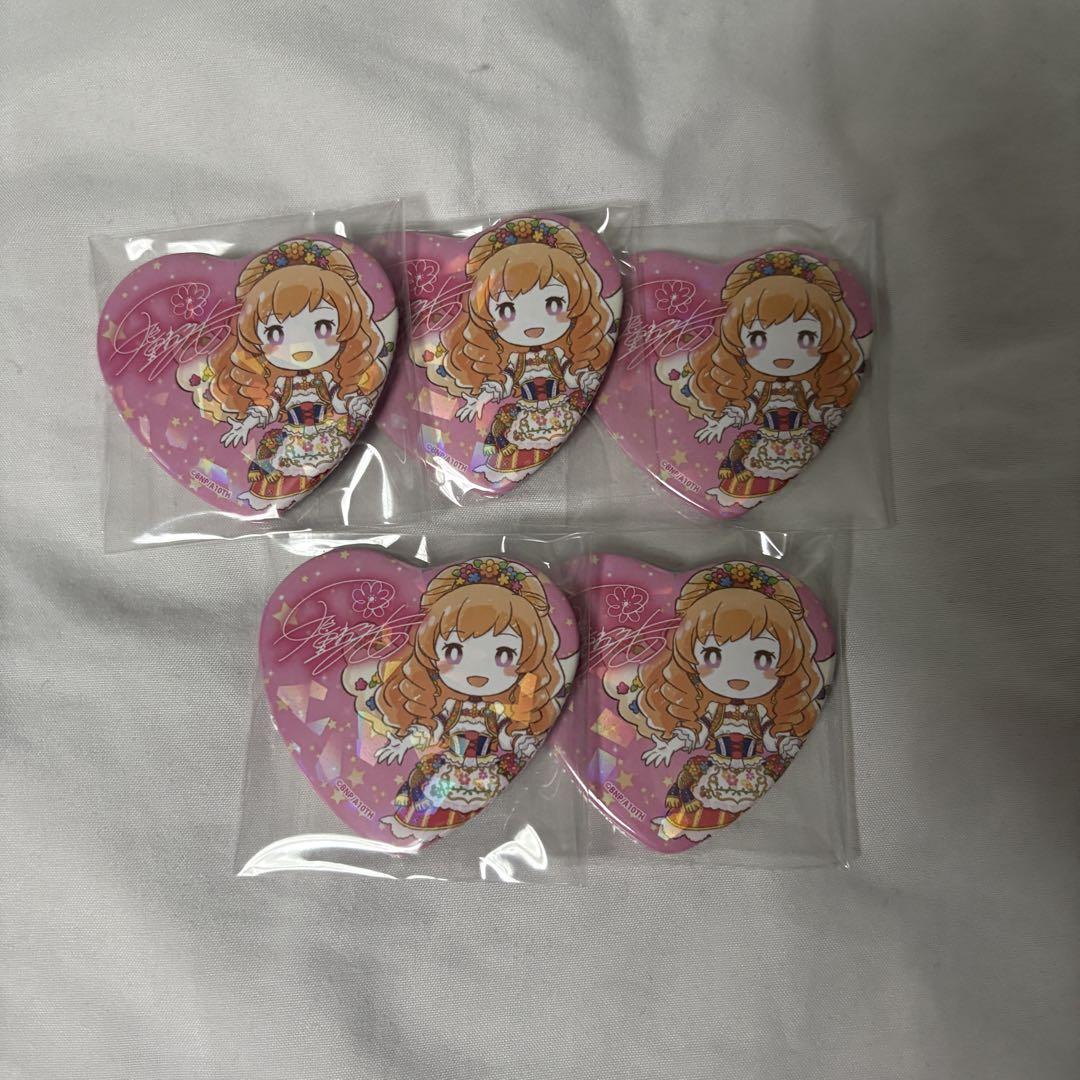 アイカツ衣装展 姫里マリア ホログラムハート缶バッジ - メルカリ
