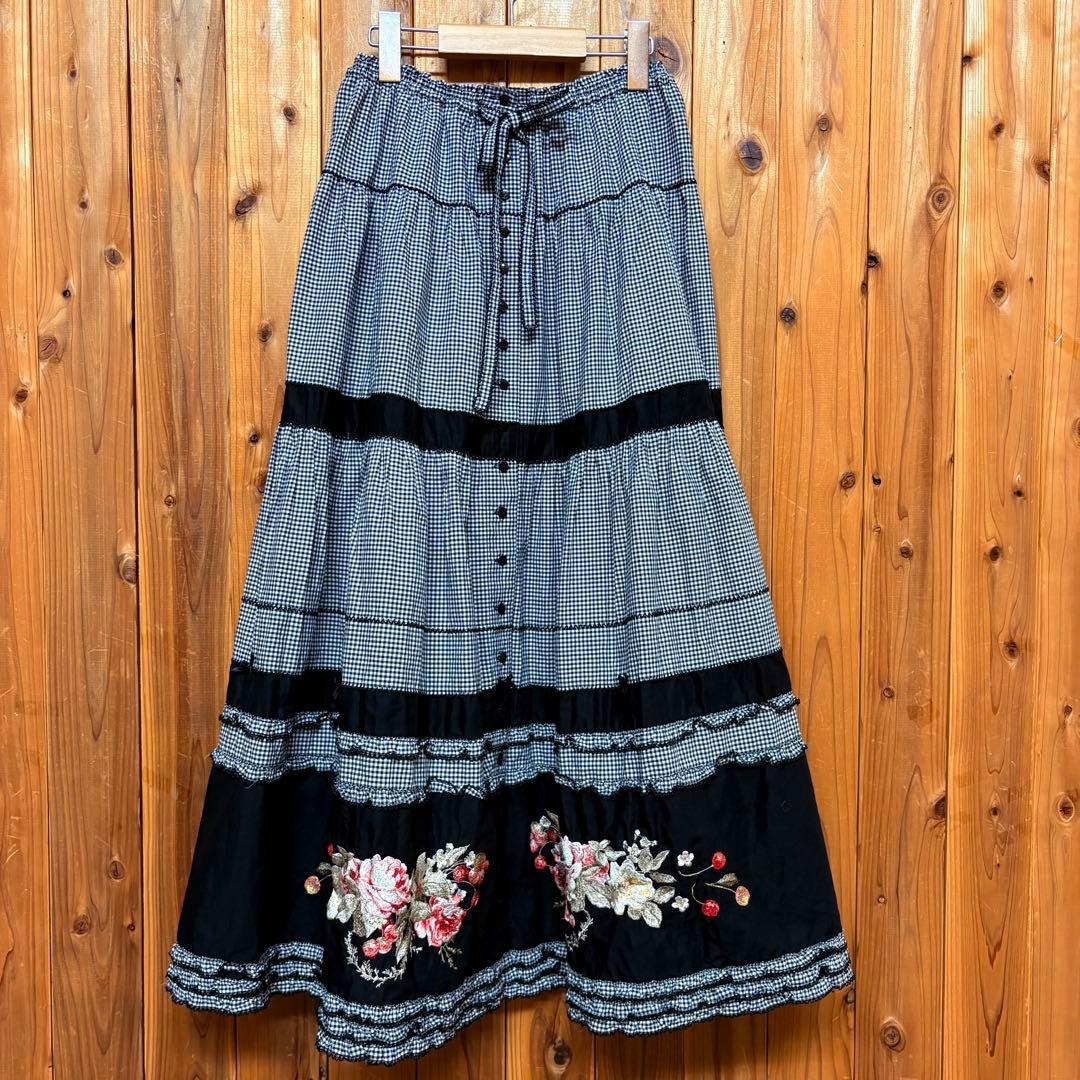 ピンクハウス 黒チェリーローズ刺繍ギンガムスカート 綿ローン SIZE PINK HOUSE