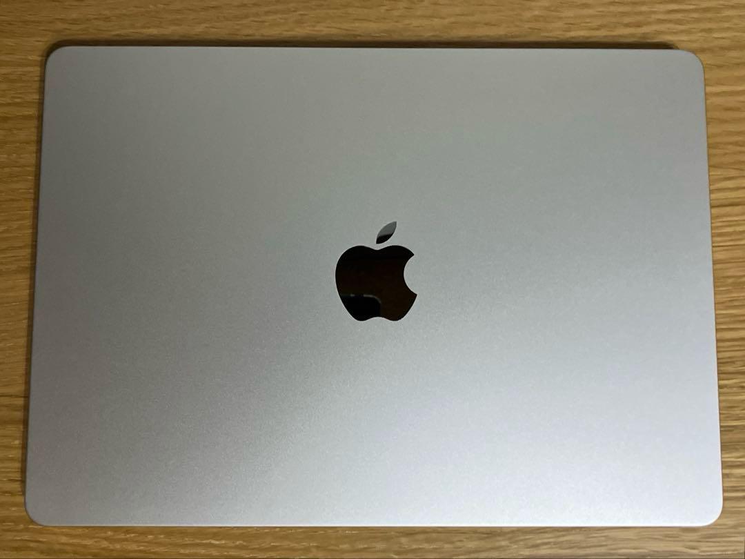 MacBook Air 13.6インチ M2 8GB 256GB